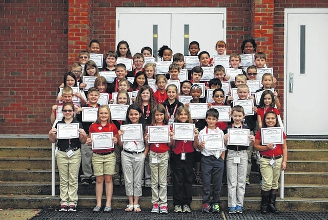Fairview Heights Elementary honors academic aces
