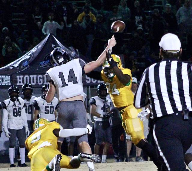 Photos: Raiders hype up local high school football teams for