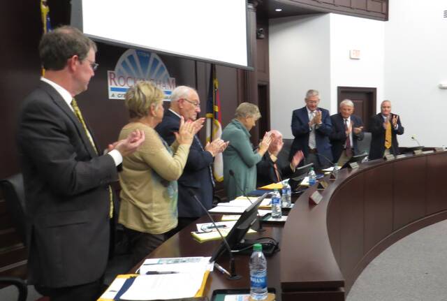 
			
				                                Mayor Steve Morris received a standing ovation during one of his last council meetings following a nine-year tenure.
 
			
		