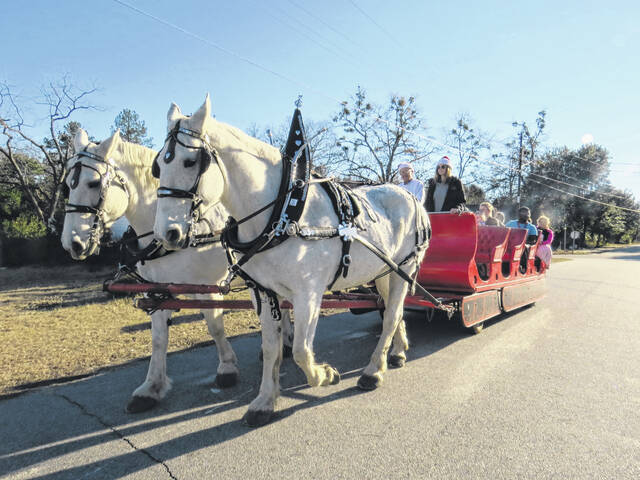 
			
				                                Daily Journal file photo
                                Dobbins Heights holds an annual sleigh ride around the town in celebration for Christmas. It returns this year on Dec. 21.
 
			
		