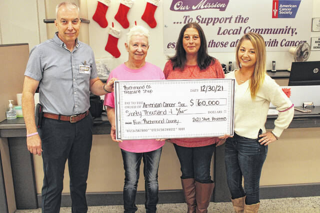 
			
				                                The Richmond County Cancer Care Treasure Shop has raised $60,000 this year for the American Cancer Society. All sales from the items in the store go toward the ACS. Pictured from left are Rodney Gandy, Barbara Saxton, Jennifer Davis and Morgan Baldwin with a check.
                                 Matthew Sasser | Daily Journal

			
		