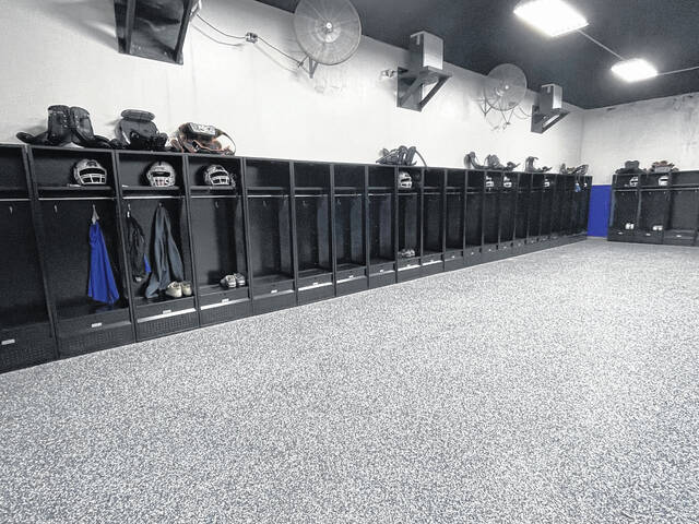 St. Andrews unveils first-ever locker room for football | Richmond